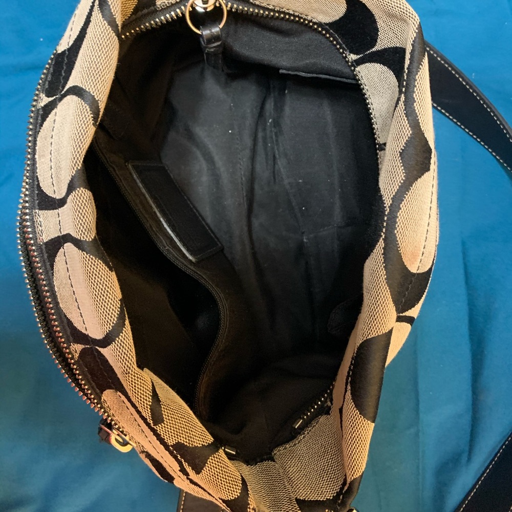 Coach Purse - Picture 4 of 5